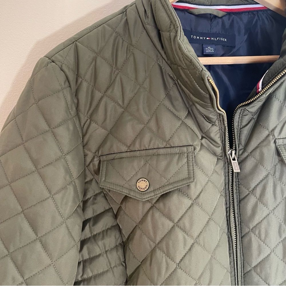Tommy Hilfiger | Olive Green Stand Collar Puffer Jacket | XL - Picture 5 of 14